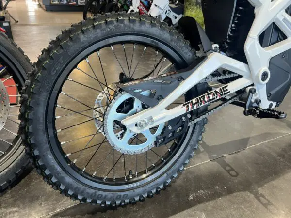 Throne Srpnt – White Savage - Image 4